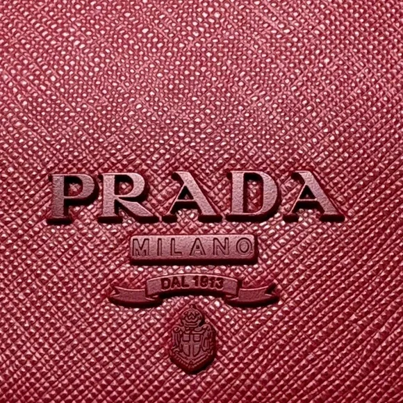 💯 Authentic PRADA Saffiano Red Compact Wallet with Box $795 - Picture 11 of 15